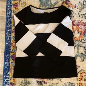 Ann Taylor Xs black white top